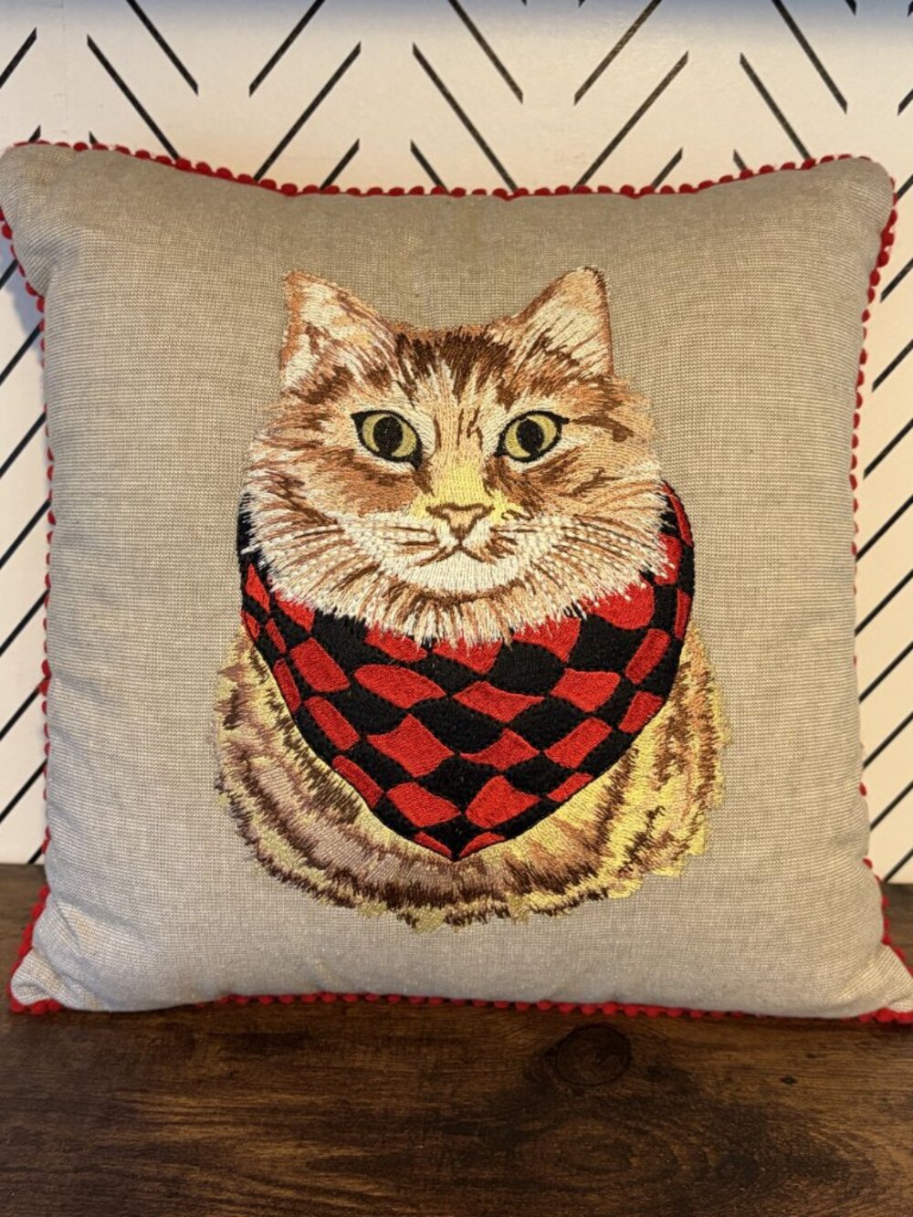 Pier 1 Decorative Cat Throw Pillow Red Black Scarf Embroidery Pom-Pom Trim 11x11